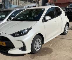 ٹویوٹا جاپانی یارس ہیچ بیک