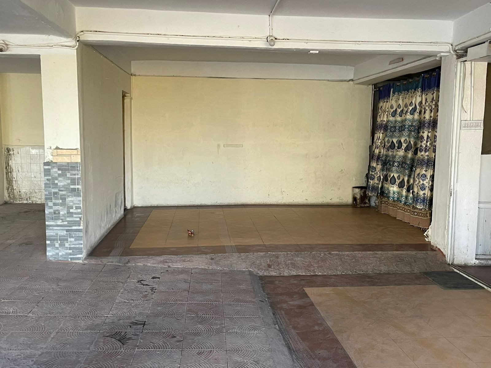 Hotel in Murree GPO for sale
