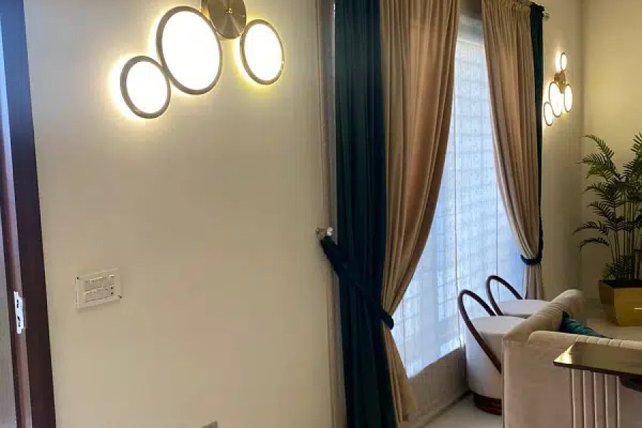 1 Bed Apartment Available for Sale In Gulberg