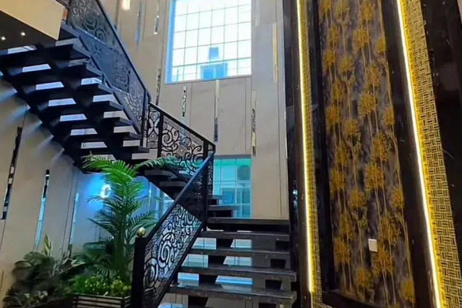 EASY INSTALLMETN PLAN LUXURY HOUSE PARK VIEW LAHORE