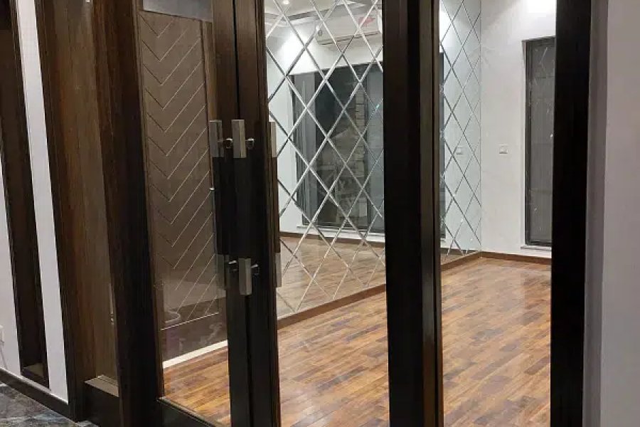 1 kinal brand modern most modern beautiful bungalow for sale near DHA phase 1