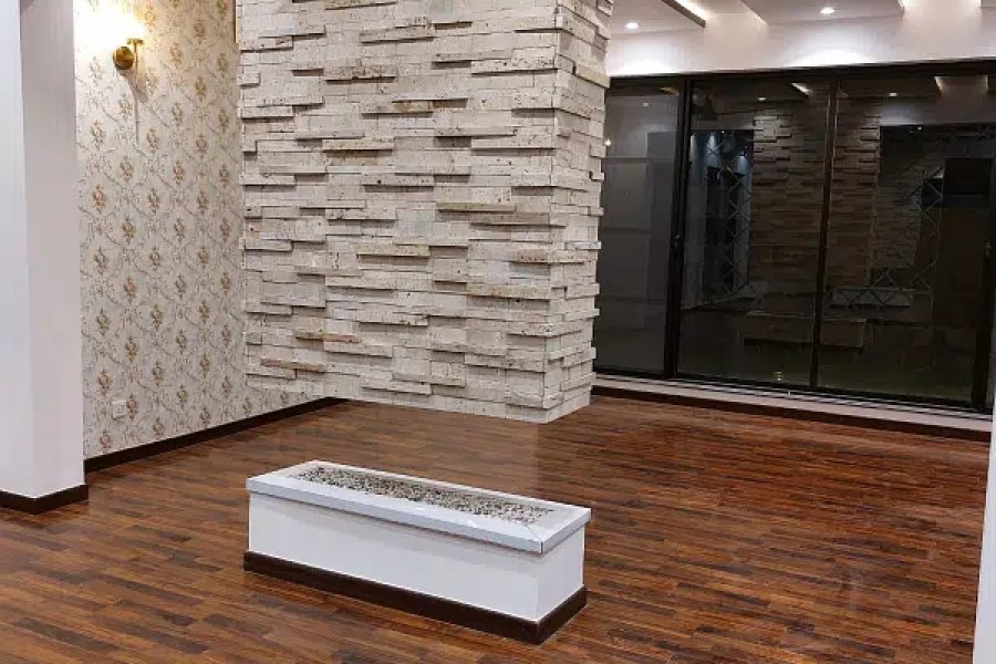 1 kinal brand modern most modern beautiful bungalow for sale near DHA phase 1