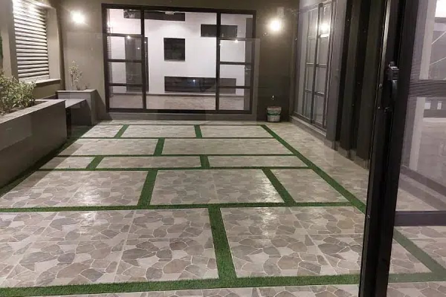 1 kinal brand modern most modern beautiful bungalow for sale near DHA phase 1