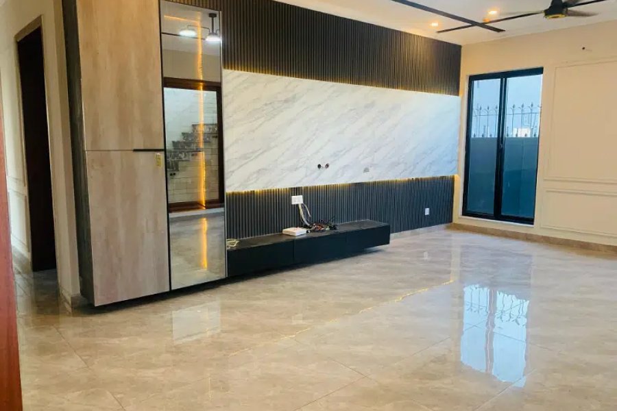 6 Beds Double Unit 1 Kanal Lavish Brand New Bungalow On Top Location For Sale in DHA Phase 7 Lahore