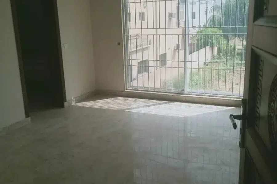 1 KANAL USED MODERN HOUSE FOR SALE IN DHA PHASE 1