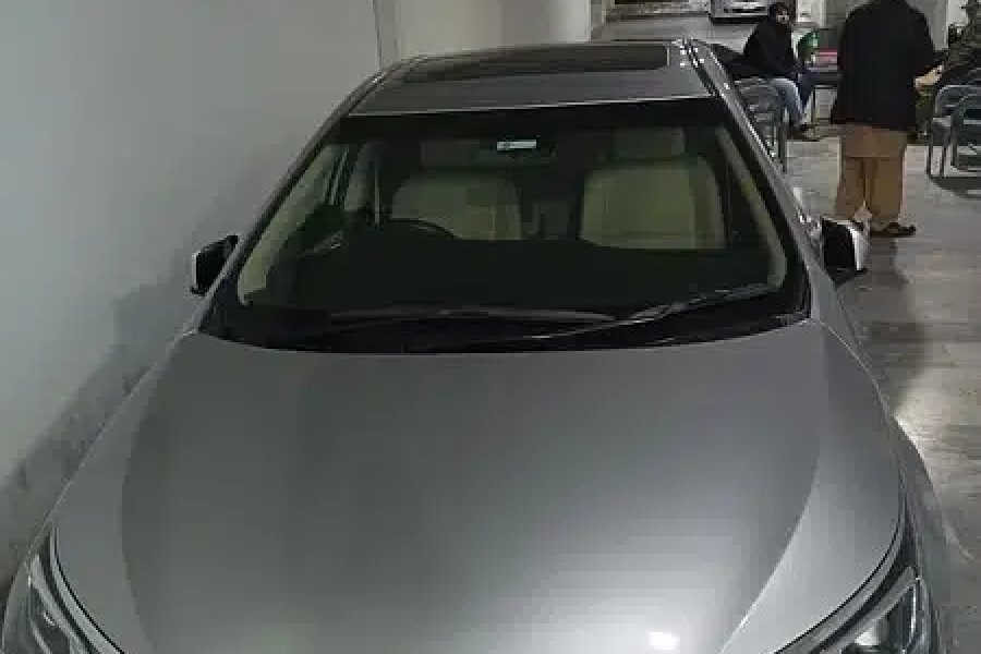 Toyota Corolla Altis Grande CVT-i 1.8 2018