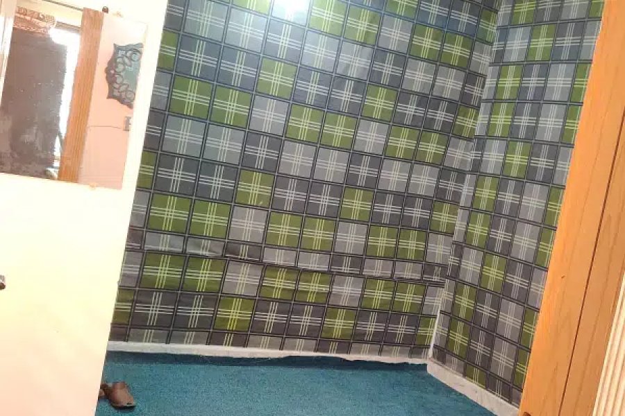 Furnish Mumpty Available in G10/1 for single lady or male only for Rent