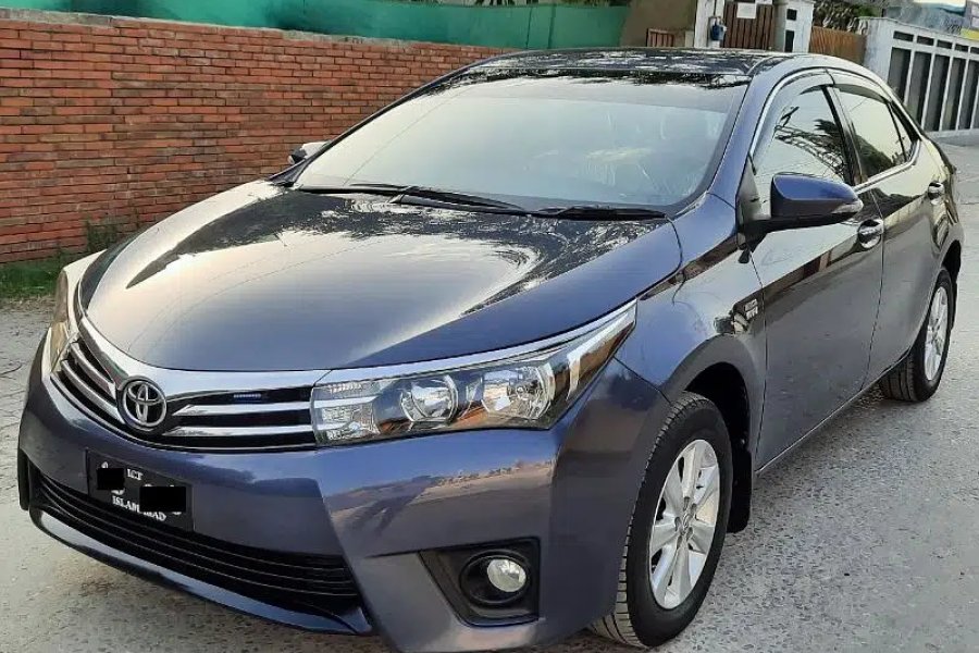 Toyota Corolla Altis CVT 1.8 Cruisetronic 2016 Untouched DHA Defence, Islamabad