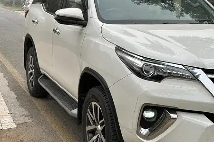 Toyota Fortuner sigma 2.8 2018 Hajipura Road, Sialkot