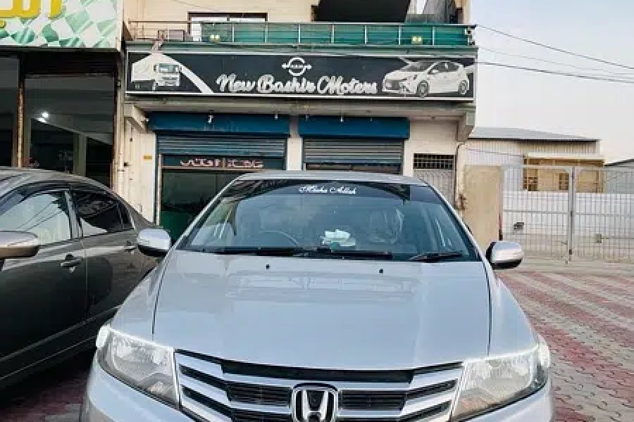 Honda city 2015 automatic Gulshan-e-Iqbal, Karac