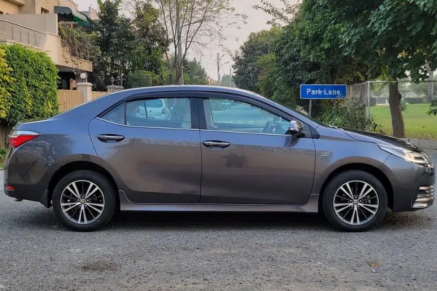 Toyota Corolla Altis Grande 2019 Askari 10, Lahore