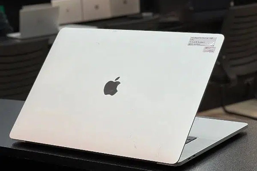MacBook Pro 2019&quot;16 i7 32/512 TouchBar Johar Town Phase 2, Lahore