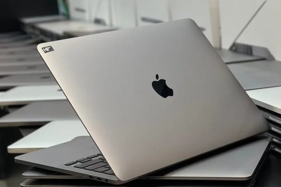 MacBook Pro 2019 16&quot; i7 32/512GB TouchBar Model Town Link Road, Lahore