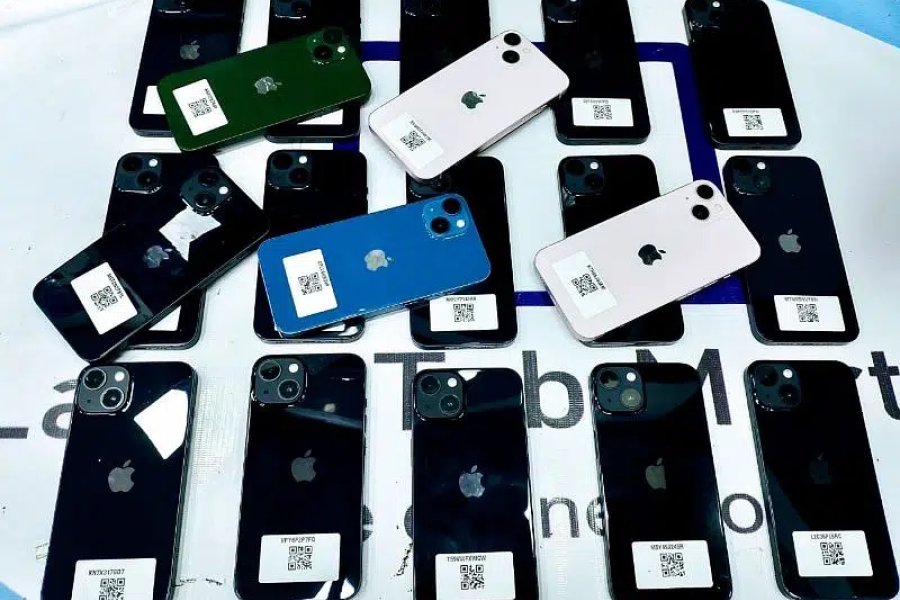 IPhone 13 128Gb Non Pta Under Apple Warranty Upto 6 Months Saddar Town, Karachi