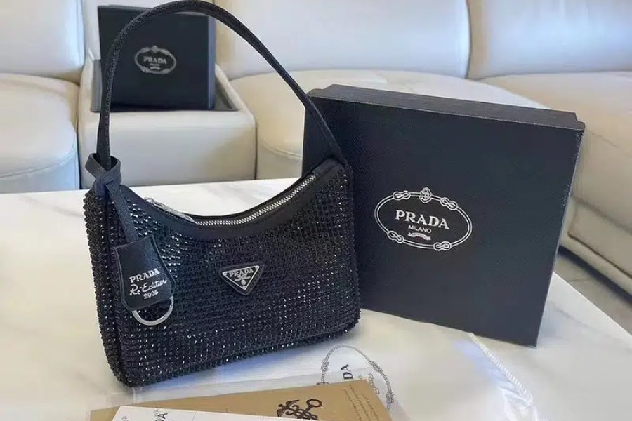 Branded Women Imported Handbags Gulberg, Faisalabad