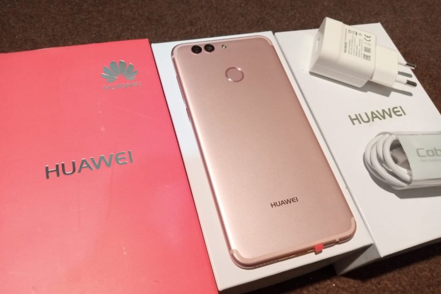 Huawei Nova 2 Plus Rs/16500