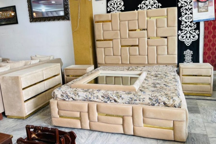 Full Cushan Bed Set King Size Bed Set (6 x 6.6) Imported Value Set Used Structure made in Solid Kikar(Life time Warranty)