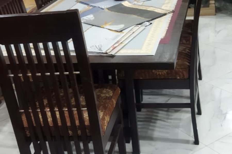 6 Seater Wooden Dinning Table Set
