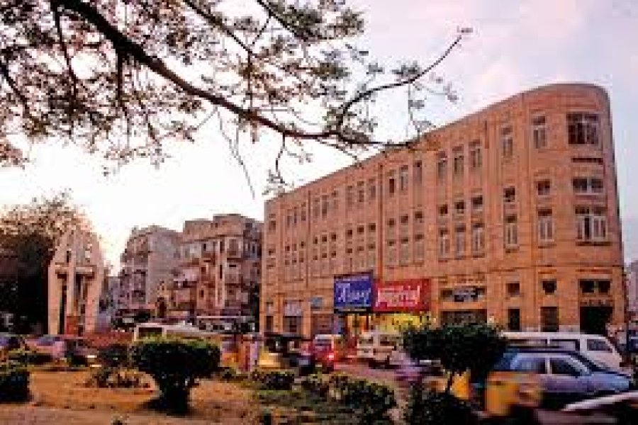 Flat at Kohinoor Square Building in Pakistan Chowk-0