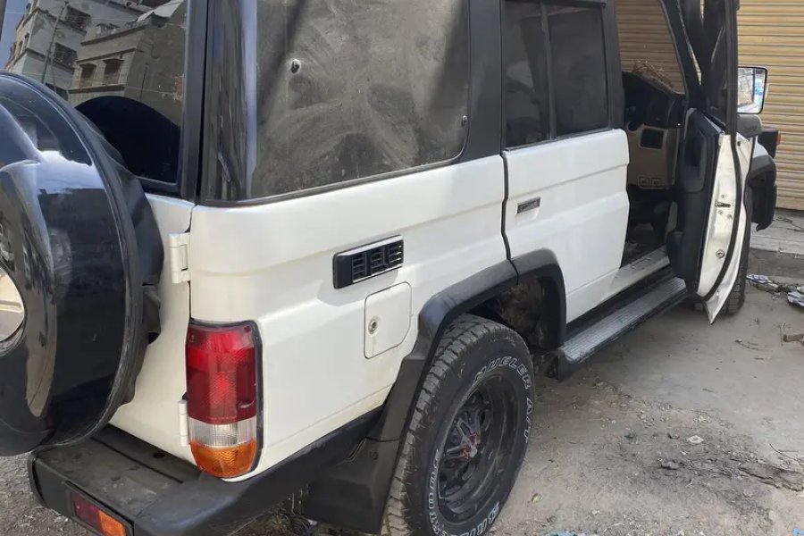 Toyota Land Cruiser 1989