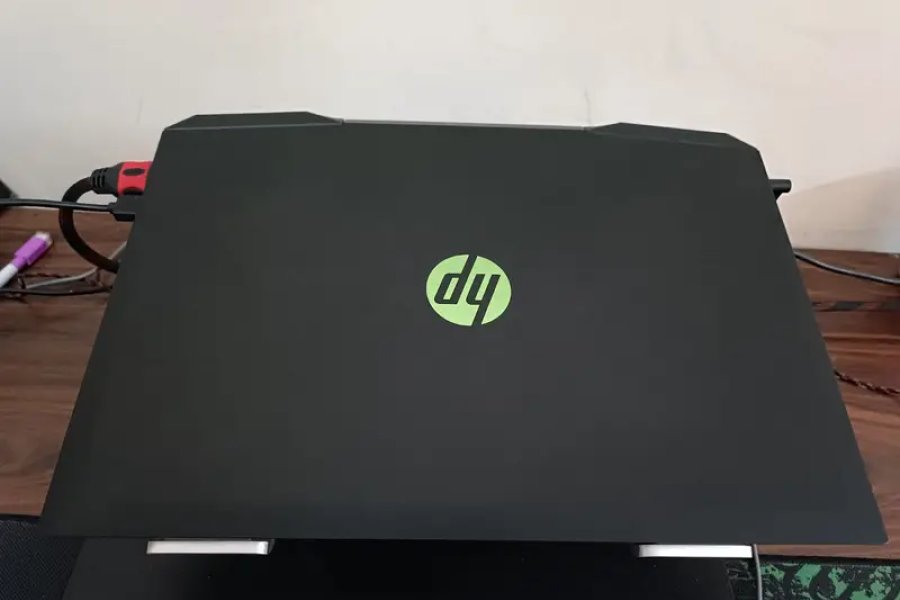 HP Pavillion 15 Gaming Laptop, GTX-1650 16GB RAM (Almost New)