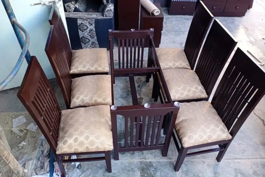 6 chair wooden dining table \\ 8 chairs Dinnig table \\ glass dining