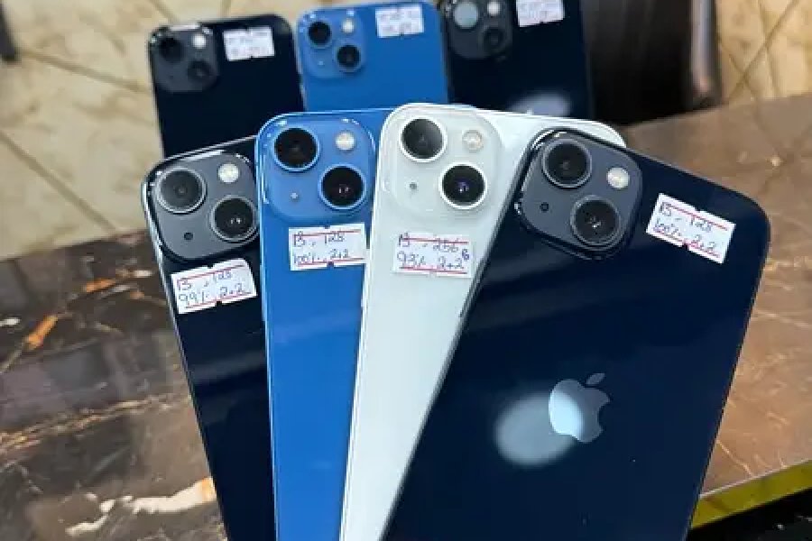 Apple iphone 13 128gb Non pta with Sim time 4 months