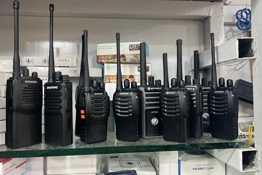 walkie talkie /wireless set /Motorola Walkie Talkie / intercom