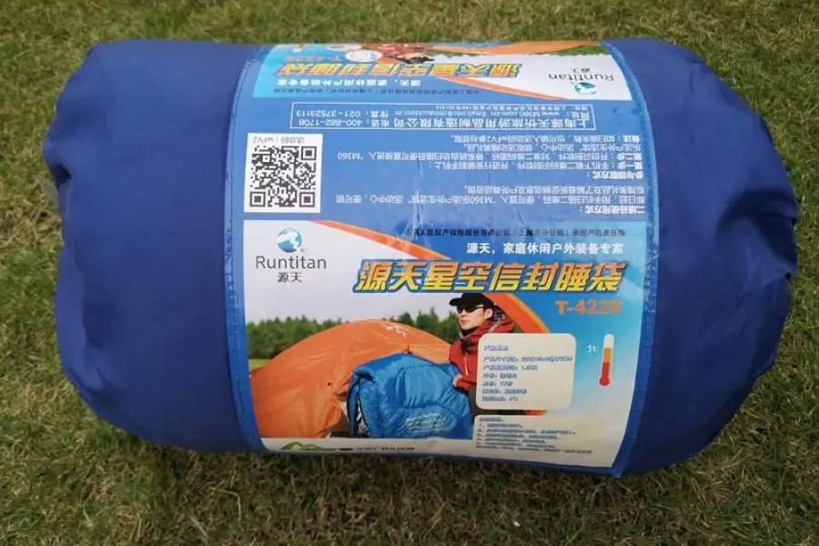 camp / folding chair / camping bag / hiking stick / camping camp