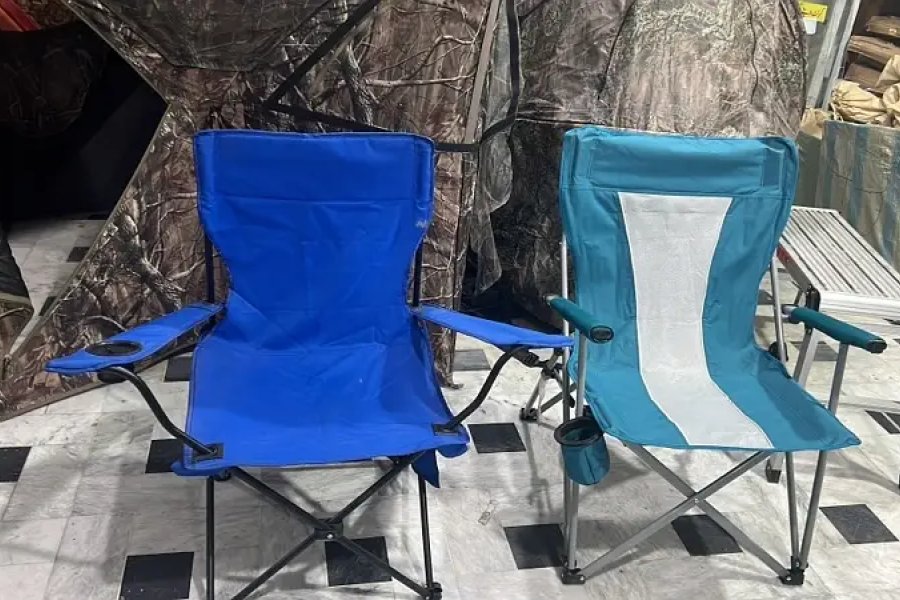 camp / folding chair / camping bag / hiking stick / camping camp