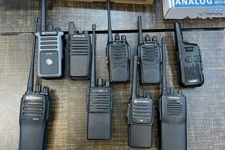 walkie talkie / wireless set / intercom /Motorola / kenwood /icom /HYT