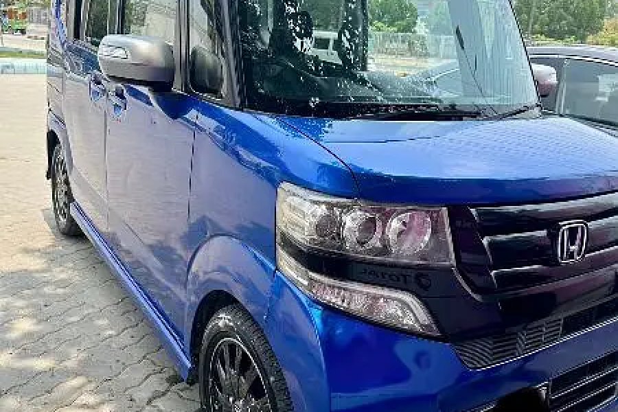 Honda N Box Custom 2018