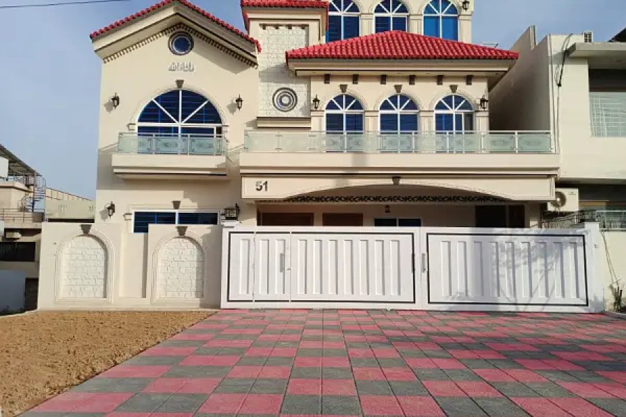 14 Marla Beautiful House For Sale In G-13 islambad