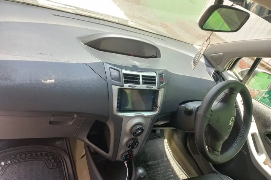 Toyota Vitz 2009