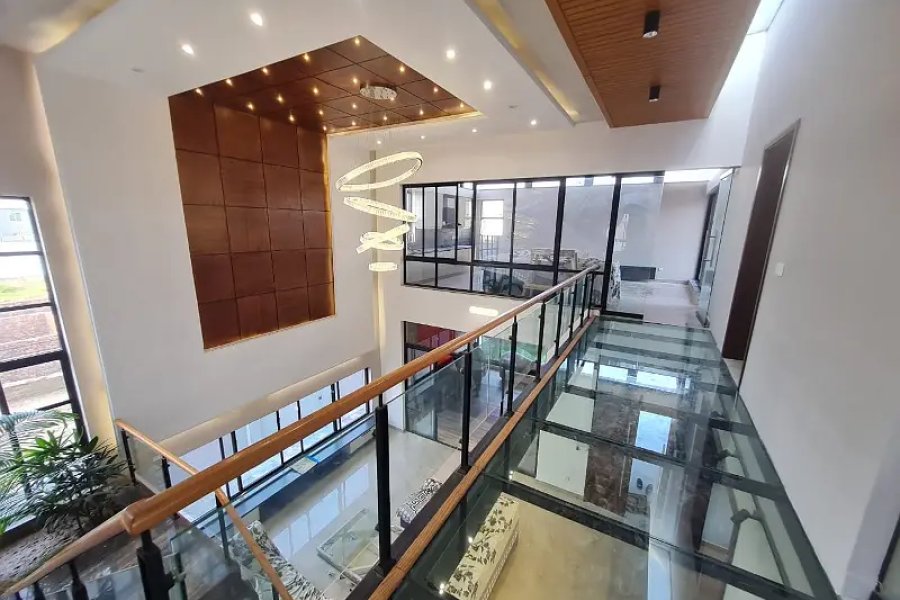 Exquisite 1 Kanal Fully Furnished House for Sale in Rafi Block, Sector E, Bahria Town Lahore!