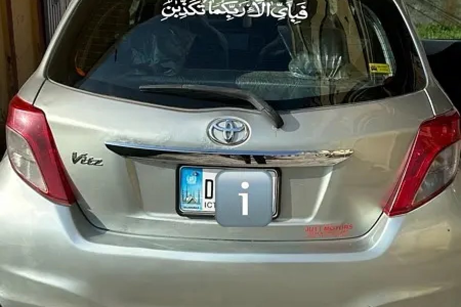 Toyota Vitz 2011