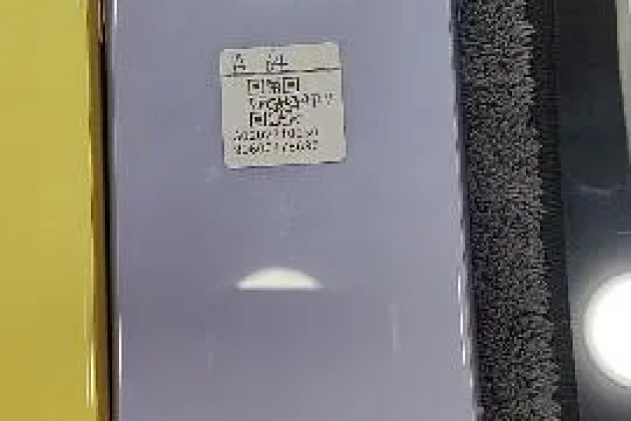 iphone 11 64GB/85+ health JV