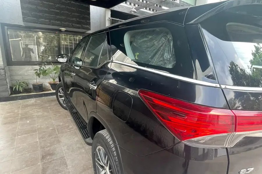 Toyota Fortuner 2021