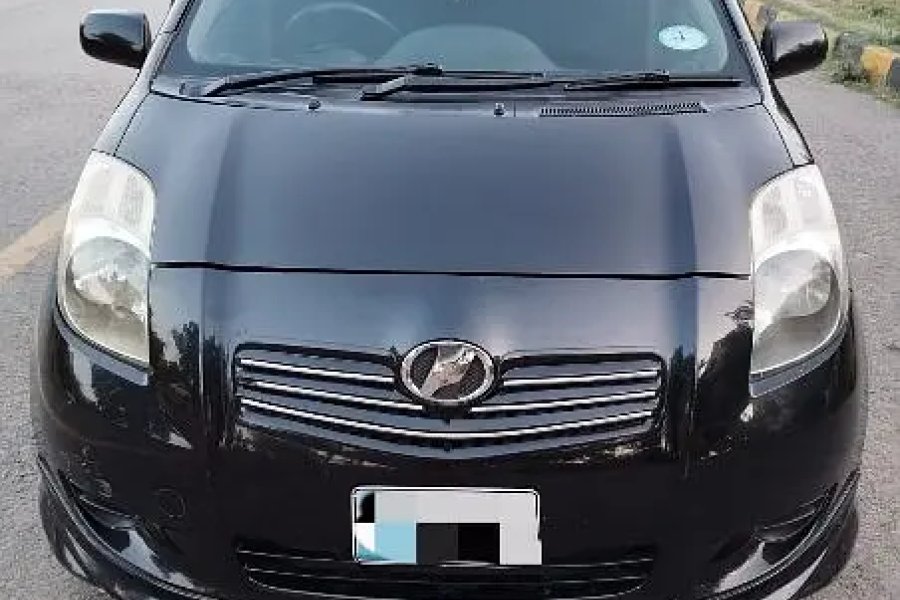 Toyota Vitz 2006-0