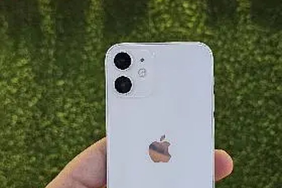 Iphone 12 , 13 water pack Brand new 10/10 Non PTA 2 month sim work