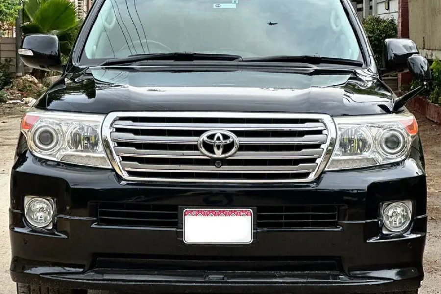 Toyota Land Cruiser AX-G 2013
