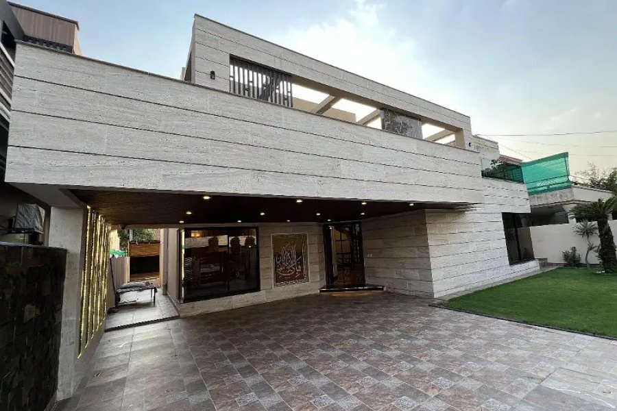 1 KANAL FULL BASEMENT HOUSE FOR SALE IN DHA PHASE 3