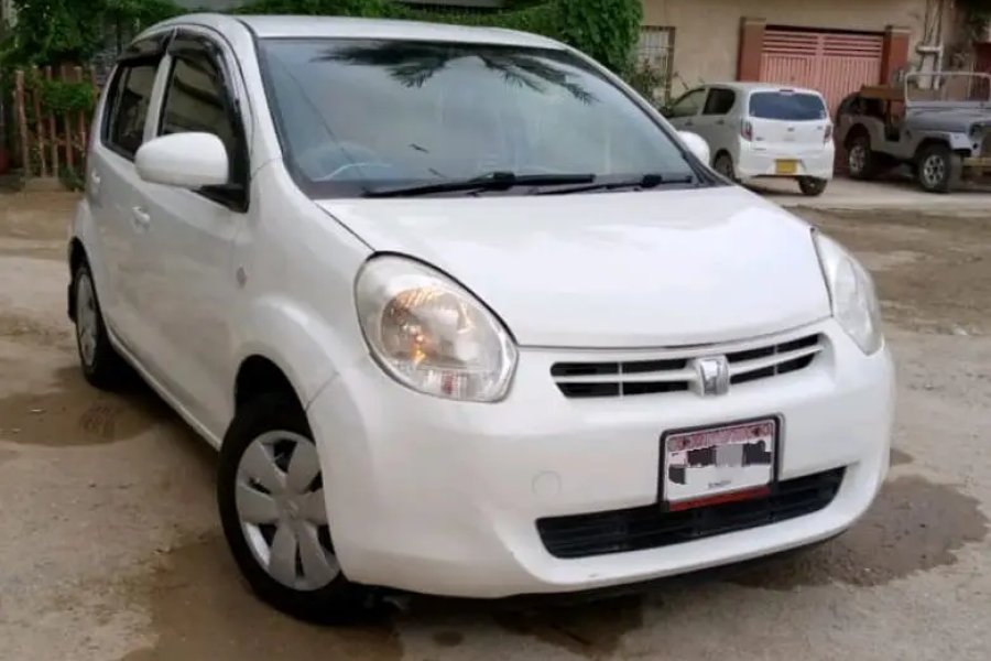 Toyota Passo 2010-0