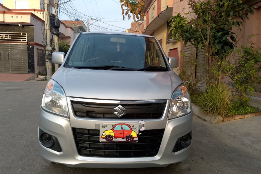 Selling my car wagnor 2021 auto
