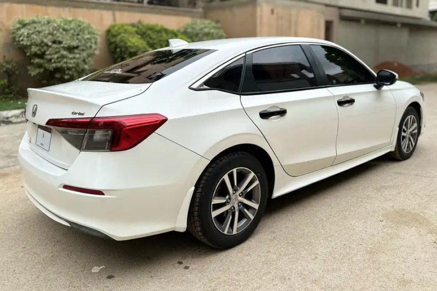 Honda Civic UG 2023