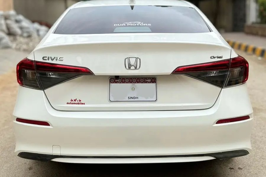 Honda Civic UG 2023