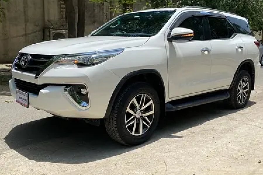 Toyota Fortuner V 2019