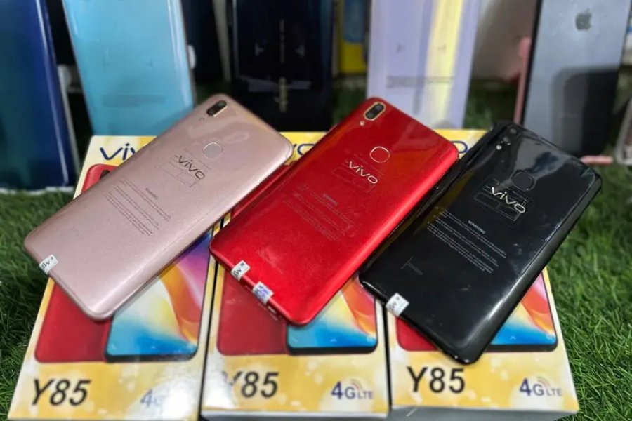 Vivo Y85 4gb Ram 64gb Stoarge Dual Sim Pta Approved With Box & Charger