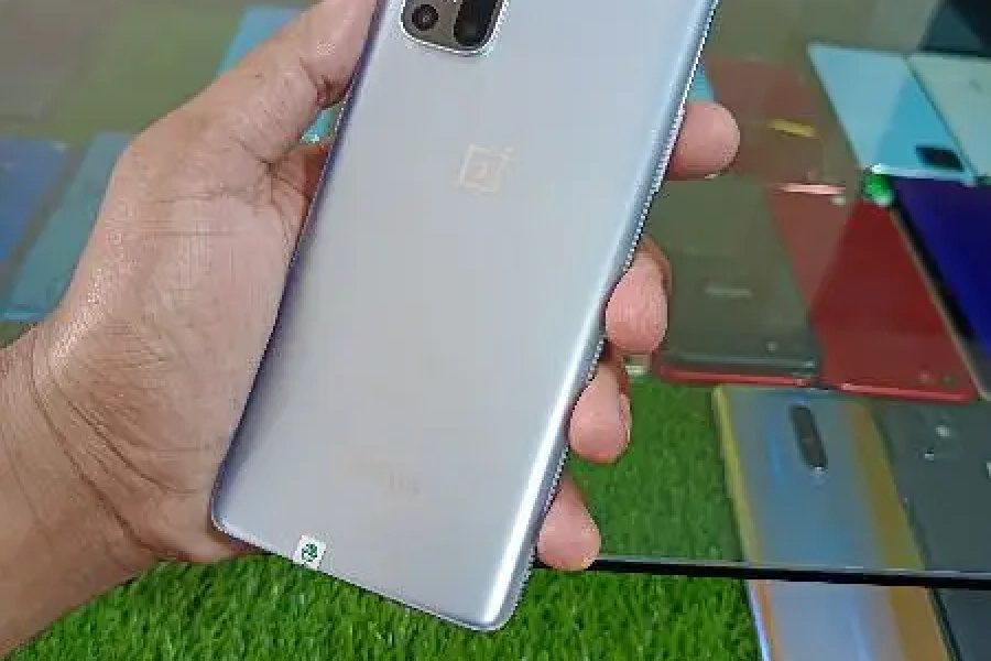 oneplus 8 12gb 256gb Dual sim Oneplus 8T 12gb 256Gb Dual Global 10/10