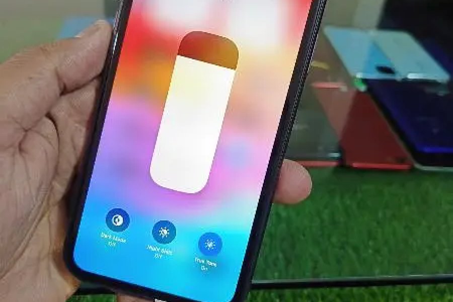 iphone XR 64Gb JV 87 Health NoN Active (water pack) 10/10